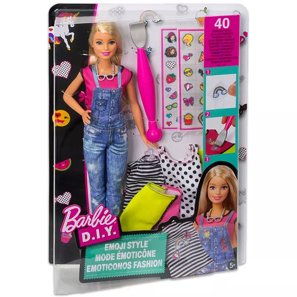 Barbie ruhatervező szett matricákkal, szőke hajú babával