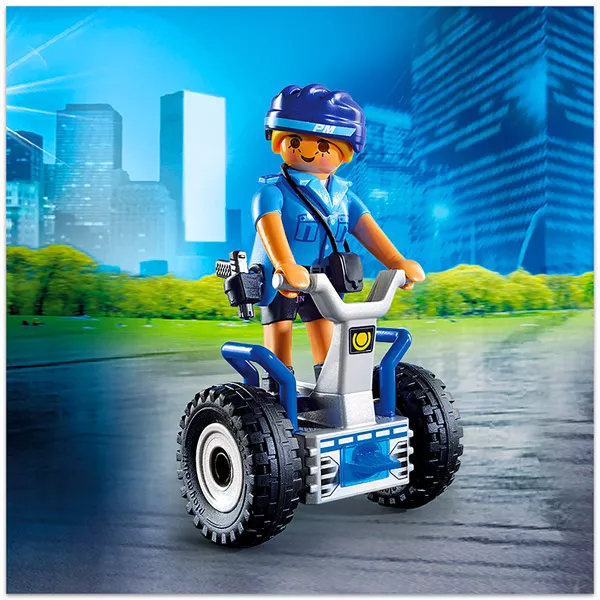 Playmobil: Rendőrnő kétkerekű járgánnyal 6877