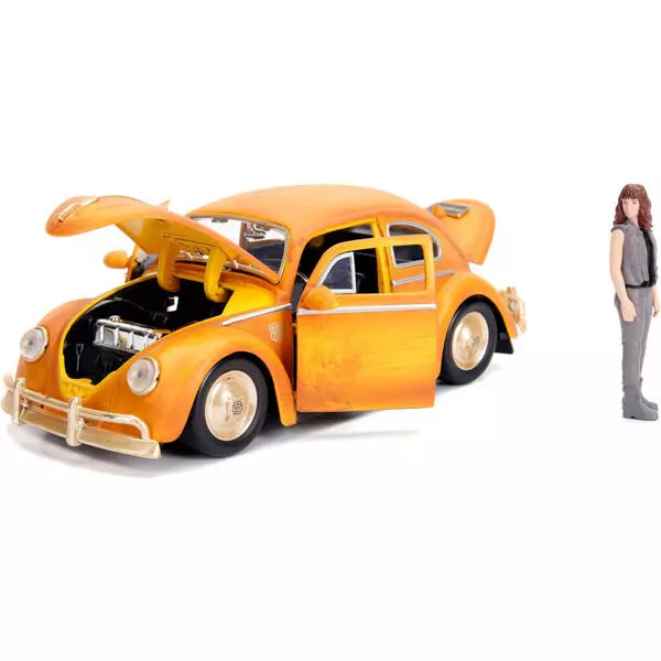 Transformers : Volkswagen Beetle Bumblebee cu figurină Charlie 1:24