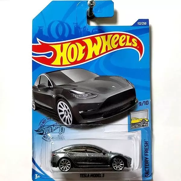 Hot Wheels: Tesla Model 3 kisautó