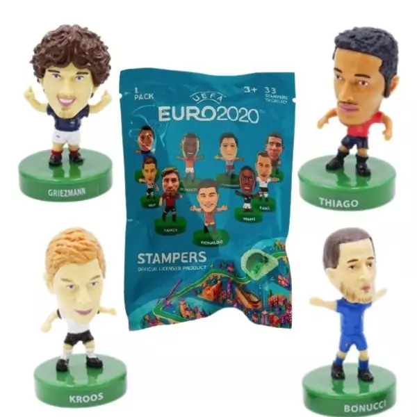 EURO 2020: fotbaliști celebri - pachet cu ștampilă surpriză