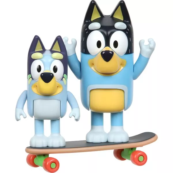 Bluey: Set de joacă Bluey și Bandit cu skateboard