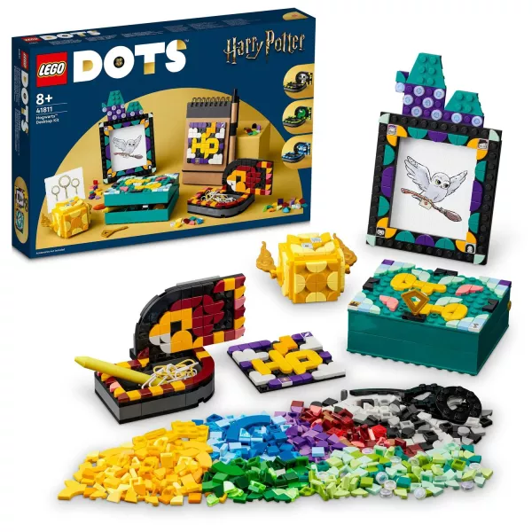 LEGO® DOTS: Roxfort asztali szett 41811