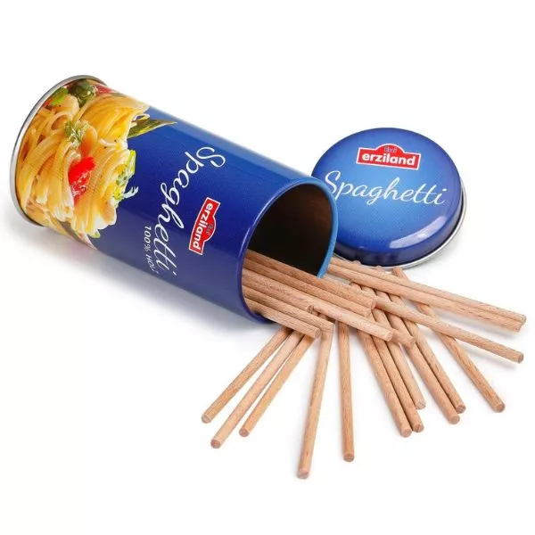 Erzi: Játék spagetti száraztészta fából, fém dobozban