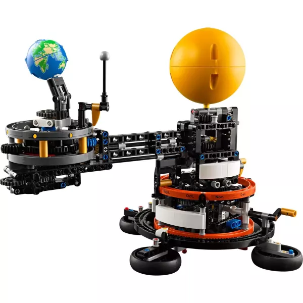 LEGO® Technic: Planeta Pământ și Luna pe orbită 42179