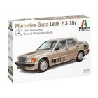 Maquete de carro Mercedes-Benz 190E Italeri, escala 1:24