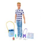 Barbie: Păpușa Ken la camping