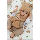 Reborn Jungenpuppe mit braunem Strickoutfit und Zubehör – 43 cm