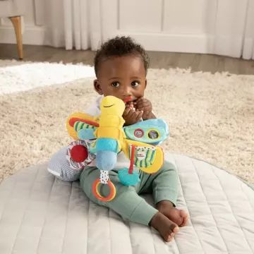 Lamaze: Freddie, das kleine Glühwürmchen – Babyspielzeug zum Aufhängen - . bild aus
