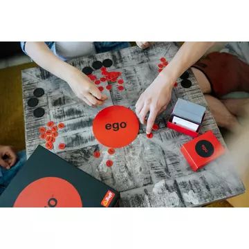 ЕГО - настолна игра на унгарски език - . изображение