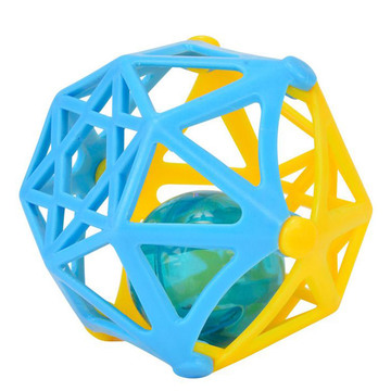 ABC műanyag hálós csörgő labda - több színben