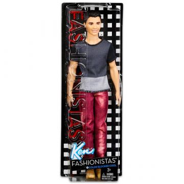 Barbie Fashionistas: lutka Ken s črnimi lasmi, v rdečih hlačah - .slika