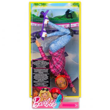 Barbie Made To Move Career Sports: Barbie s skateboardom - .slika