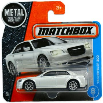 Matchbox: 15 Chrysler 300 kisautó, fehér