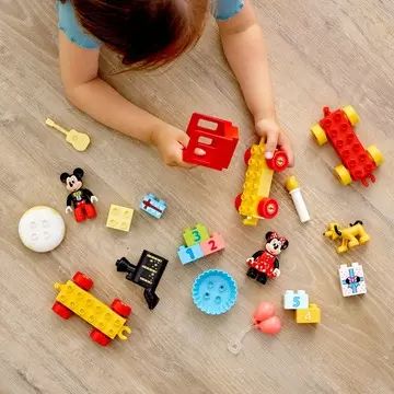 LEGO DUPLO Disney Parada urodzinowa Mikiego i Minnie 10941 - .zdjęcie 
