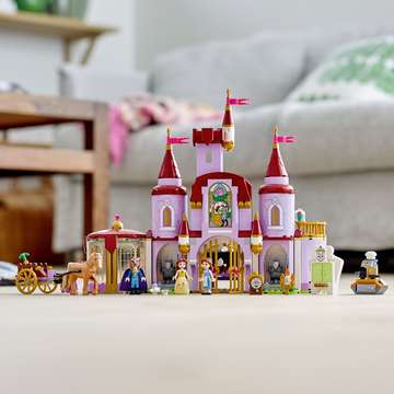 LEGO Disney Princess: Belle és a Szörnyeteg kastélya 43196 - . kép