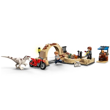 LEGO® Jurassic World: Atrociraptor dinoszaurusz: Motoros üldözés 76945 - . kép