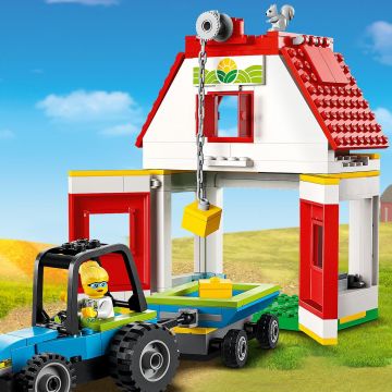 LEGO® City: Farm Pajta és háziállatok 60346 - . kép