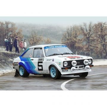 Italeri: Ford escort RS 1800 M autó makett, 1:24 - . kép