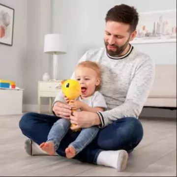 Lamaze: Bolondos zsiráf babajáték hangokkal - 27 cm - . kép