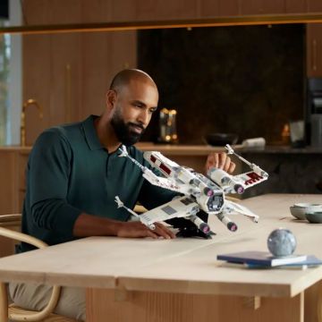 LEGO® Star Wars:Avion de luptă X-Wing 75355 - .foto