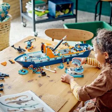 LEGO® City Nava de explorare arctică 60368 - .foto