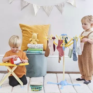 Set voor het wassen en strijken van vaatwerk - .afbeelding