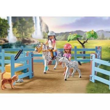 Playmobil: Vízesés farm - Lovarda 71351 - . kép