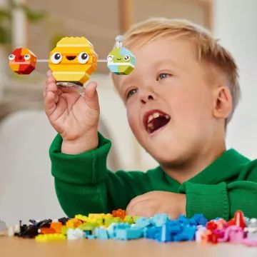 Lego® Classic: Ustvarjalni planeti 11037 - .slika