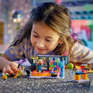 LEGO® Friends: Petrecere cu karaoke 42610 - .foto