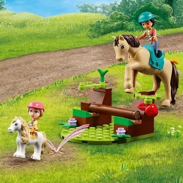LEGO® Friends: Ló- és póniszállító utánfutó 42634 - . kép