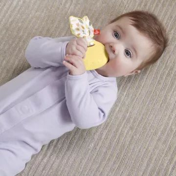 Fisher-Price: Sensimals babapajti - Nyuszi rágóka - . kép