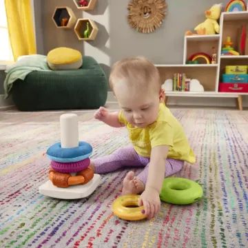 Fisher-Price: Пръстенна пирамида за малки ръчички - . изображение