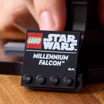 LEGO® Star Wars: Хилядолетният сокол 75375 - . изображение