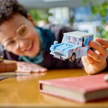 LEGO® Harry Potter: A repülő Ford Anglia játékautó 76424 - . kép
