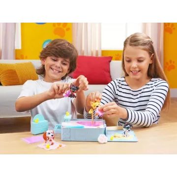 Washy Friends: Color Reveal pancsoló kutyusok pezsgőfürdővel és 7 kiegészítővel, 2 db figurával - . kép