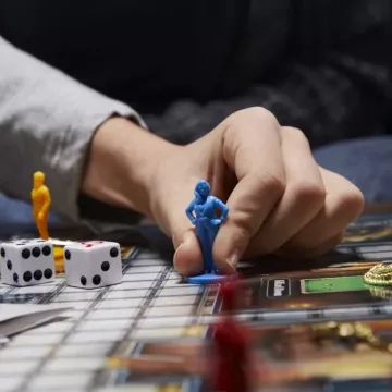 Cluedo – jeu de société, nouvelle édition - en hongrois - .image