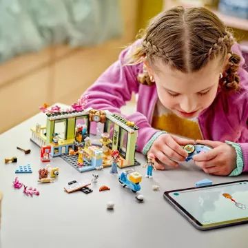 LEGO® FRIENDS: Kawiarnia w mieście Heartlake 42618 - .zdjęcie 