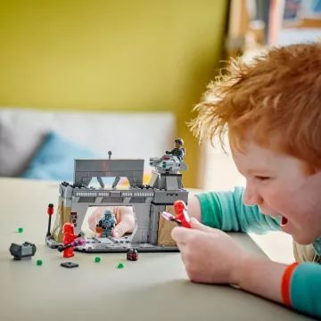 LEGO® STAR WARS: Bitka med Paz Vizsla in Moff Gideon 75386 - .slika