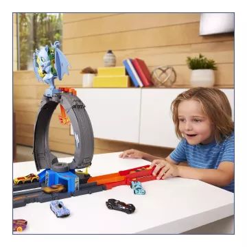 Πόλη Hot Wheels: Σετ επιθέσεων πίστα με βρόχο του Μπάτμαν. - .εικόνα