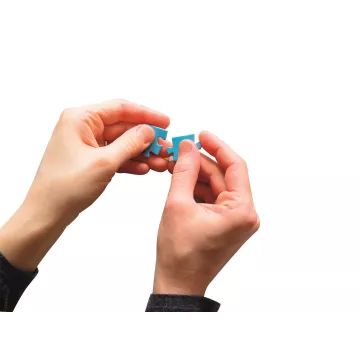 Clementoni: Stumble Guys 1. széria - 180 darabos puzzle ajándék matricával - . kép