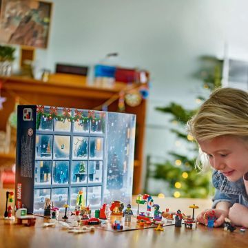 LEGO® Marvel Calendar de advent Omul Păianjen 2024 - .foto