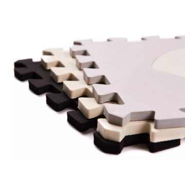 Keretes habszivacs szőnyeg puzzle - 113 x 113 cm, 36 db-os - . kép