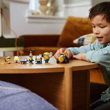 LEGO® Gru 4. Minyonok és banánautó 75580 - . kép