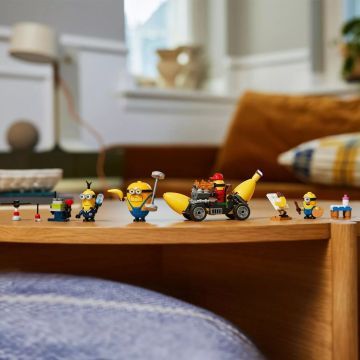 LEGO® Gru 4. Minyonok és banánautó 75580 - . kép
