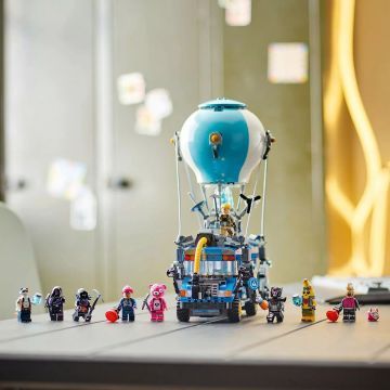 LEGO® Fortnite® Kaujas Autobuss 77073 - .attēls