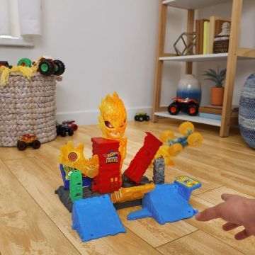 Hot Wheels: Monster Trucks Power Smasher dráha - .obrázek