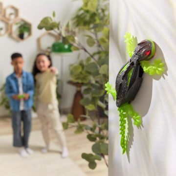 Hexbug: Robot gekon koji penje po zidu - .slika