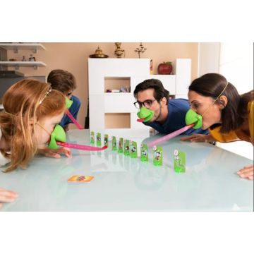 Hameleons Brettspiel mit Anweisungen auf Ungarisch - . bild aus