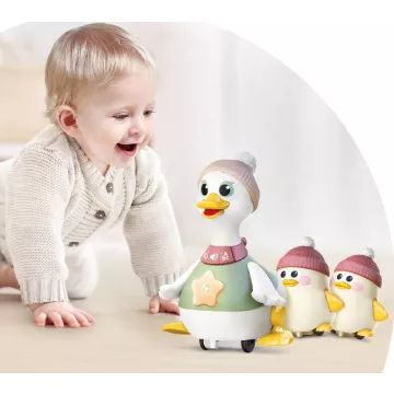 Watschelnde, schnatternde Entenfamilie - . bild aus